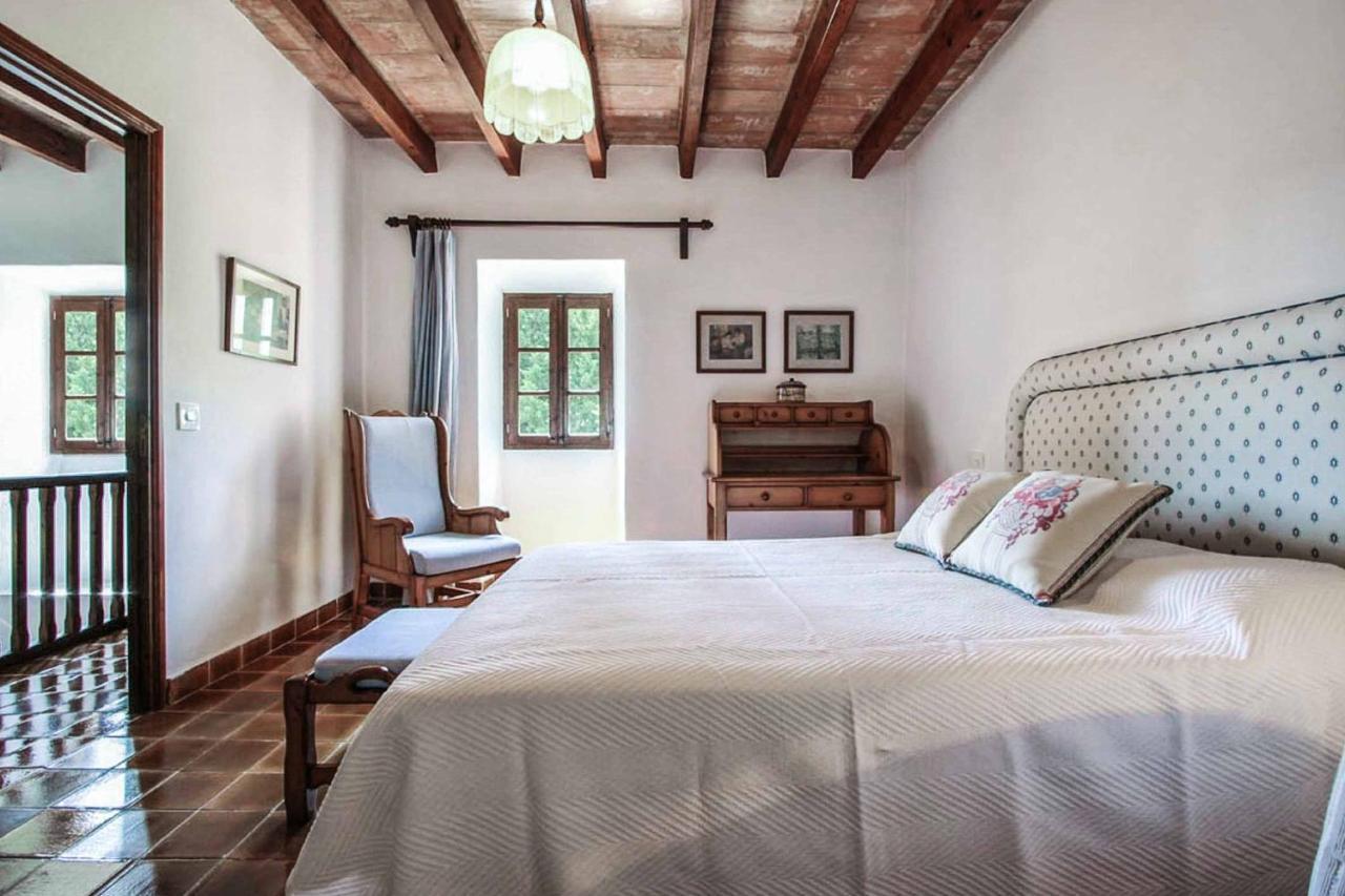 Guillo Villa *